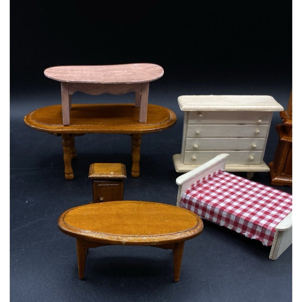 Lots 7 Miniature Dollhouse Bed Tables Buffet Dresser Nightstand ￼ - Picture 6 of 16